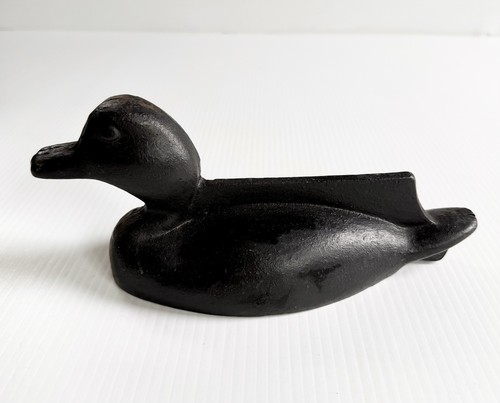 Vintage cast iron duck - cast,